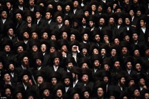 article-2328892-19ECFF79000005DC-605_964x642